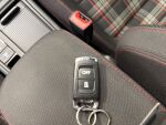 Volkswagen Golf 2018 Musta