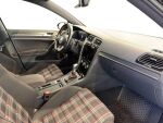 Volkswagen Golf 2018 Musta