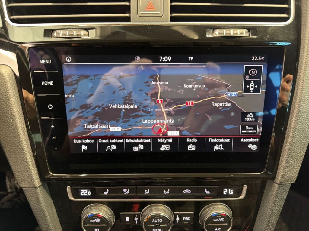 Volkswagen Golf 2018 Musta