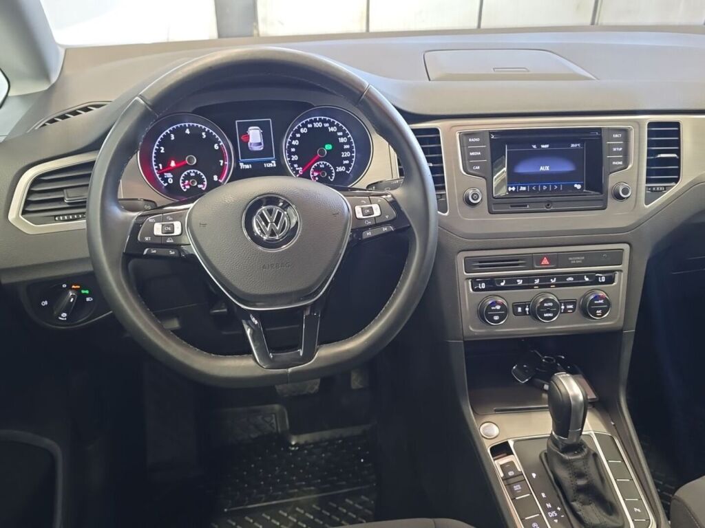 Volkswagen Golf Sportsvan 2017 Harmaa