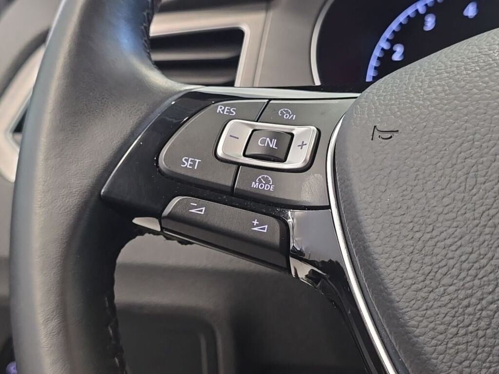 Volkswagen Golf Sportsvan 2017 Harmaa