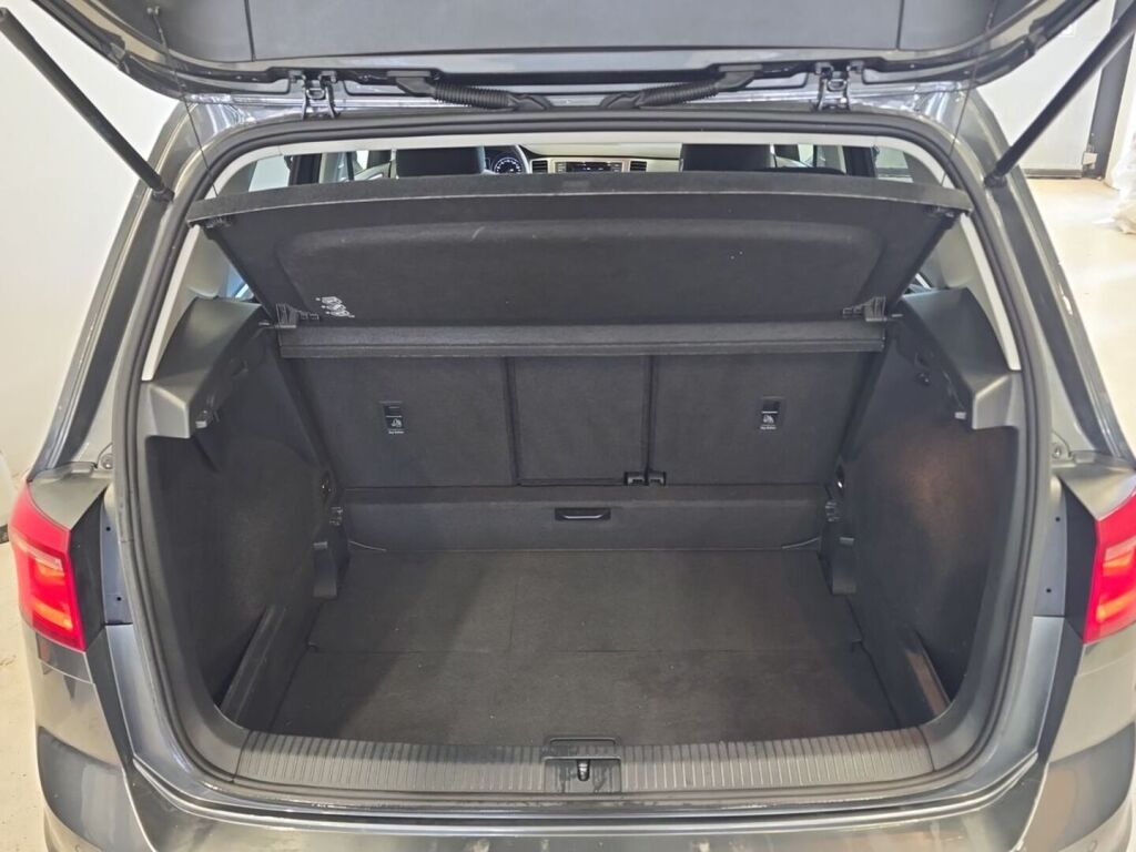 Volkswagen Golf Sportsvan 2017 Harmaa