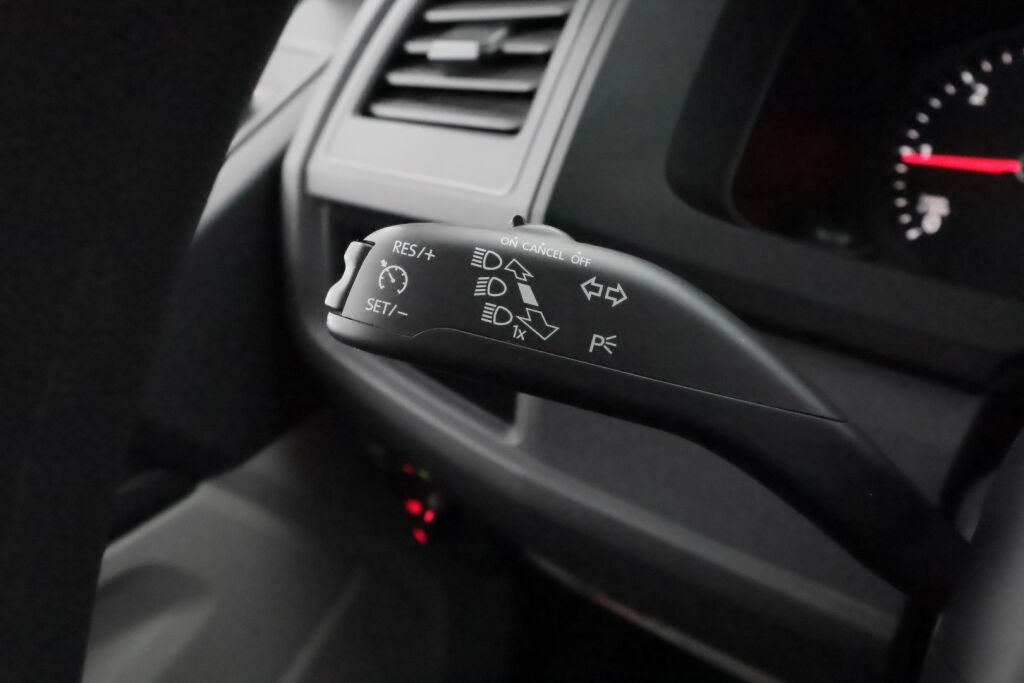 Volkswagen Transporter 2017 Harmaa