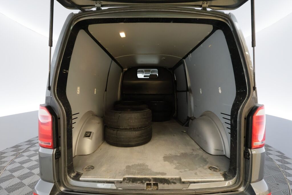 Volkswagen Transporter 2017 Harmaa