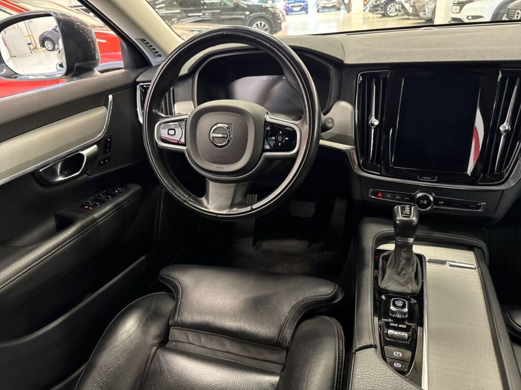 Volvo V90 Cross Country 2017 Harmaa