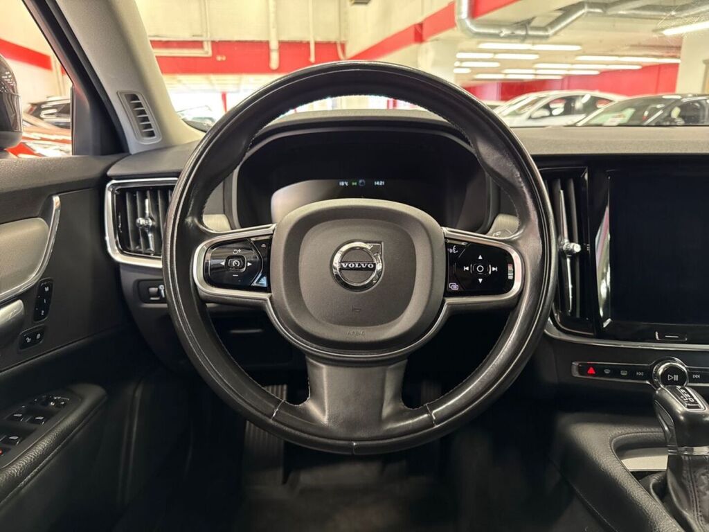 Volvo V90 Cross Country 2017 Harmaa