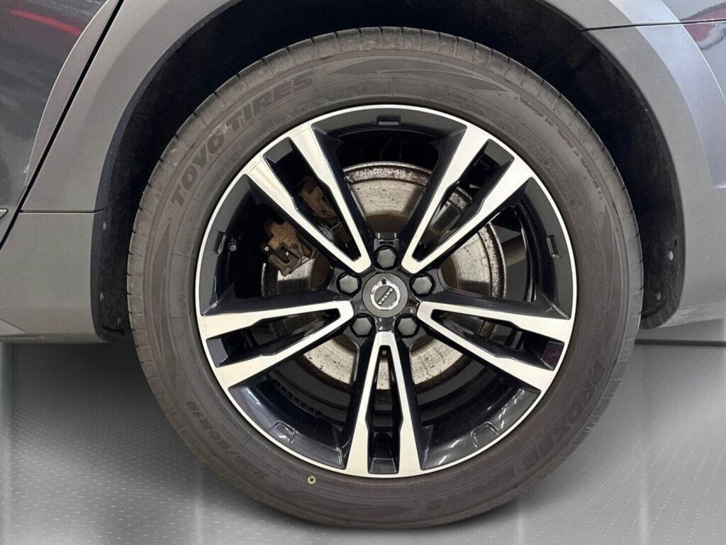 Volvo V90 Cross Country 2017 Harmaa