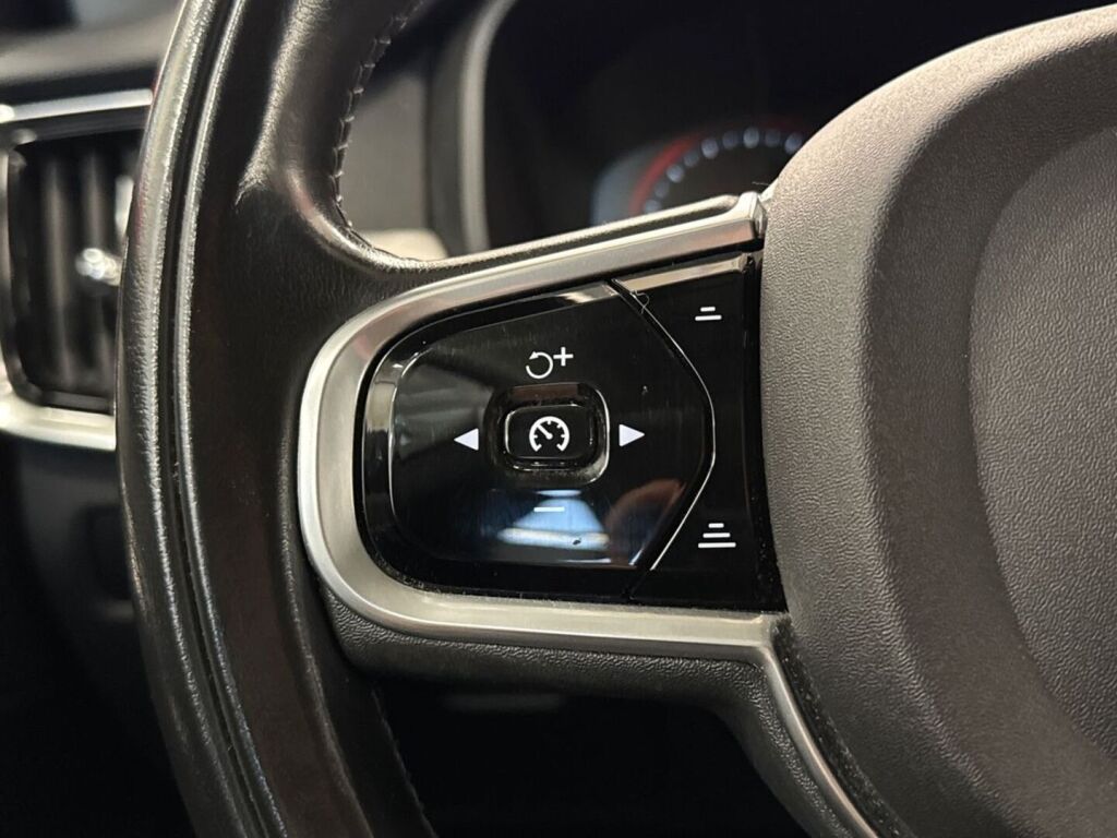 Volvo V90 Cross Country 2017 Harmaa
