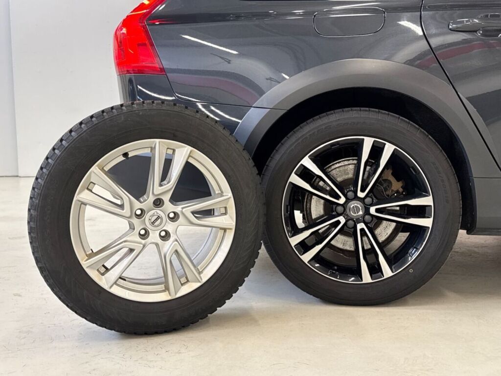 Volvo V90 Cross Country 2017 Harmaa