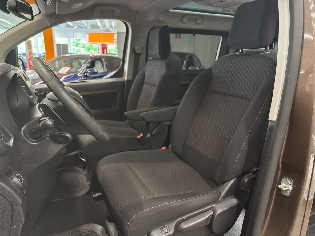 Toyota Proace Verso 2017 Ruskea (beige)