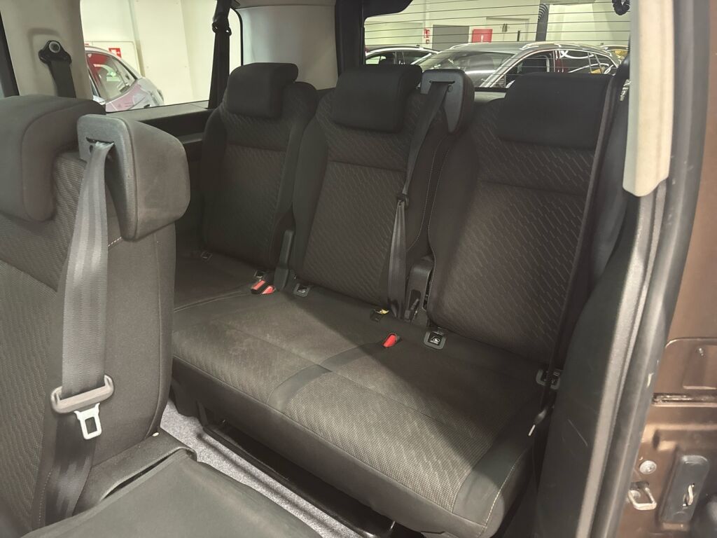 Toyota Proace Verso 2017 Ruskea (beige)