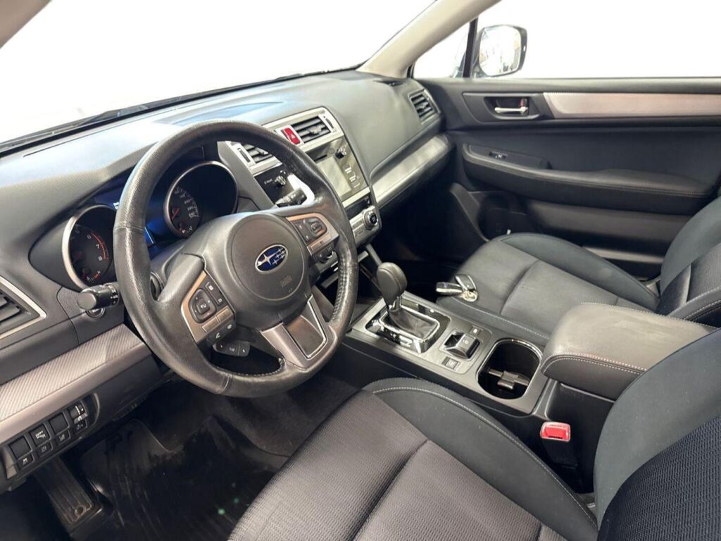 Subaru Outback 2017 Valkoinen