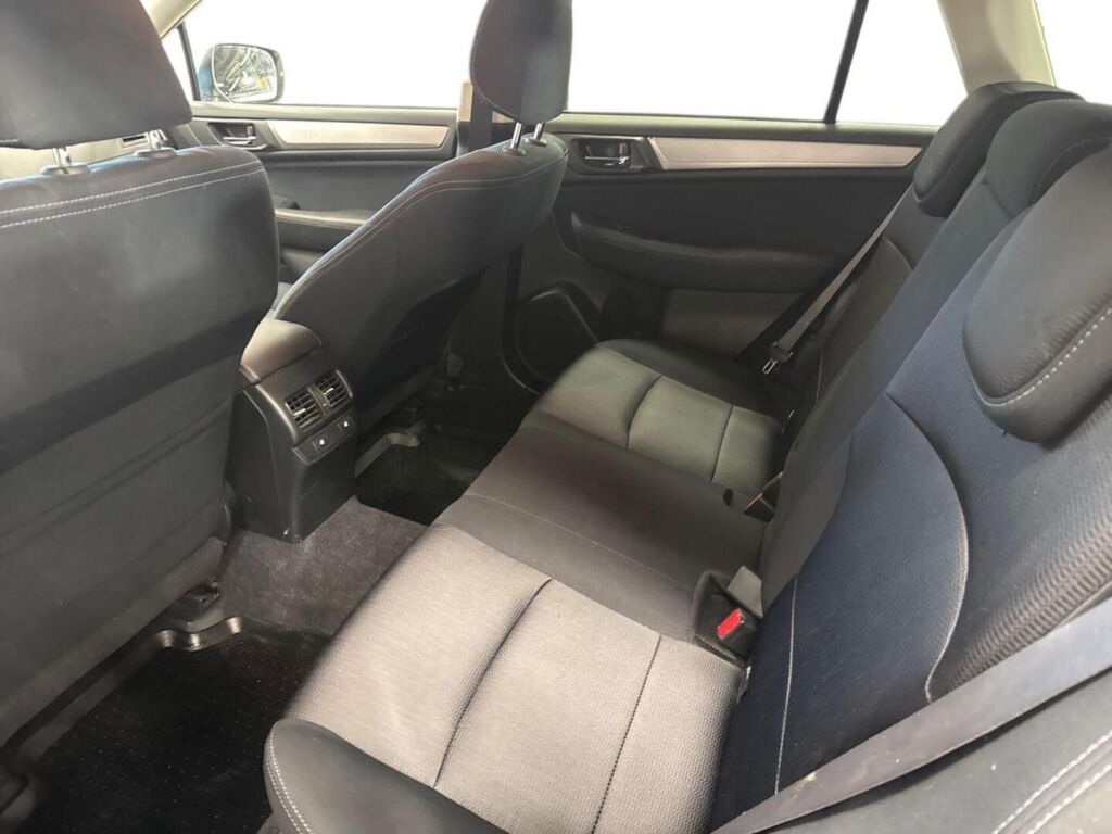 Subaru Outback 2017 Valkoinen