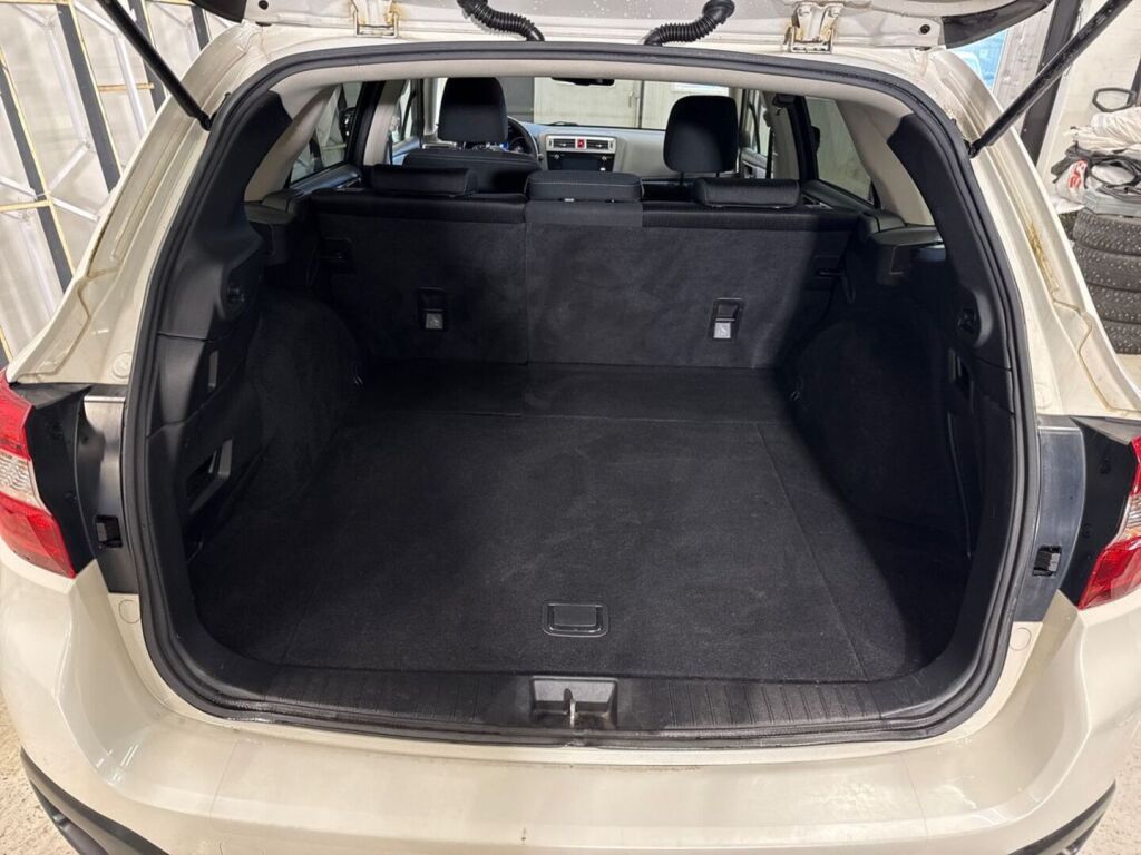 Subaru Outback 2017 Valkoinen