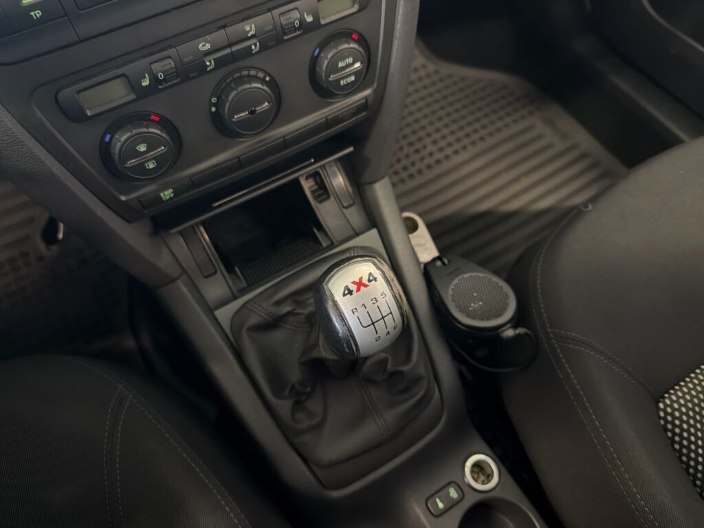 Skoda Octavia 2008 Valkoinen