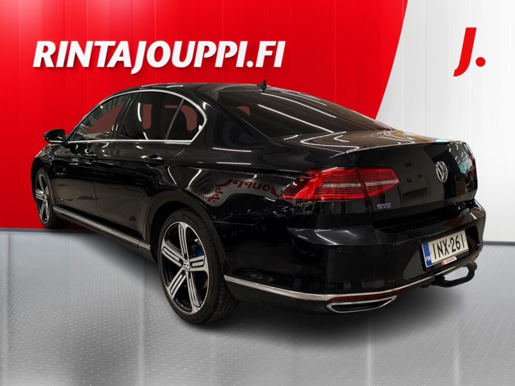Volkswagen Passat 2016 Musta
