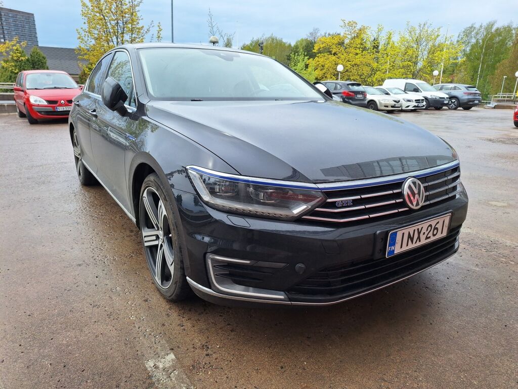 Volkswagen Passat 2016 Musta