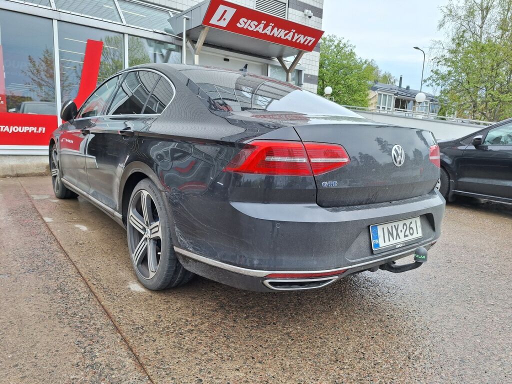 Volkswagen Passat 2016 Musta