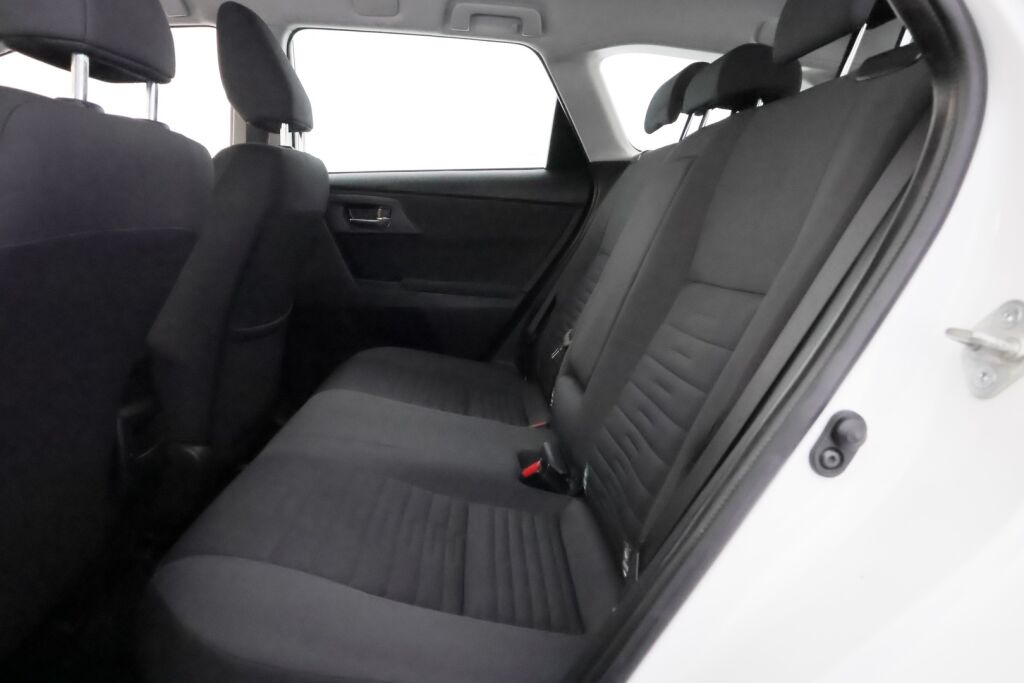 Toyota Auris 2017 Valkoinen