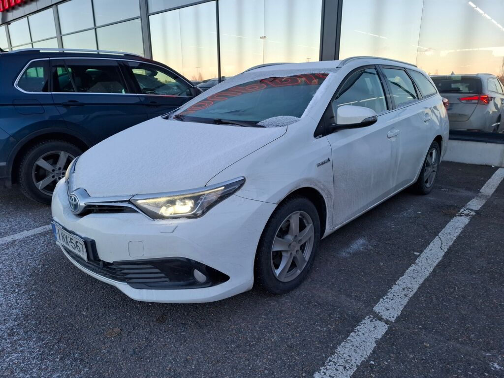Toyota Auris 2017 Valkoinen