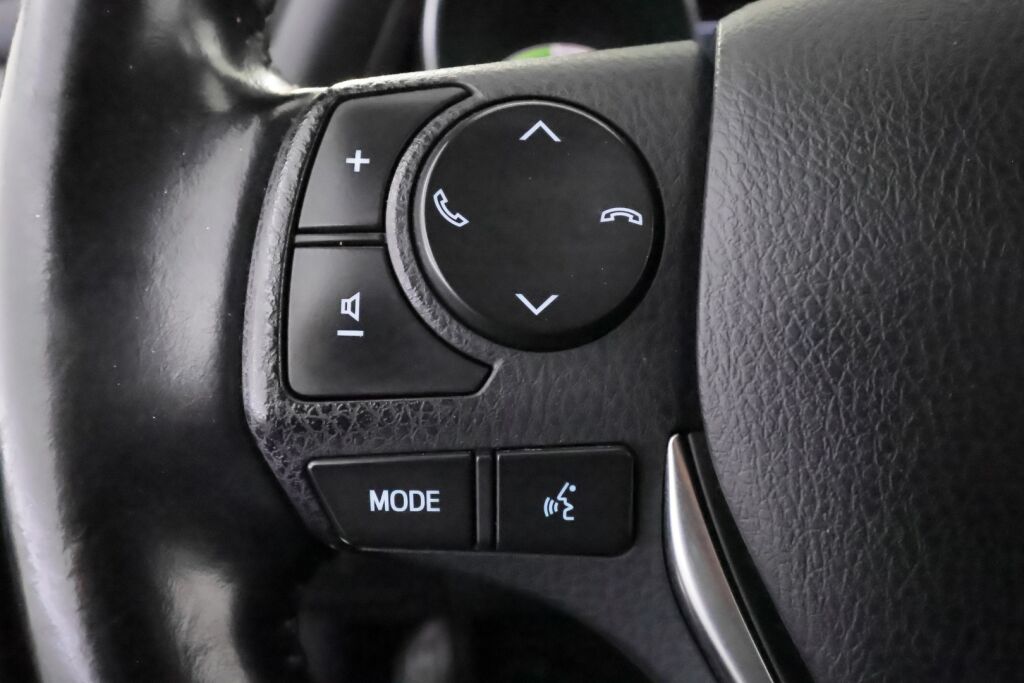 Toyota Auris 2017 Valkoinen