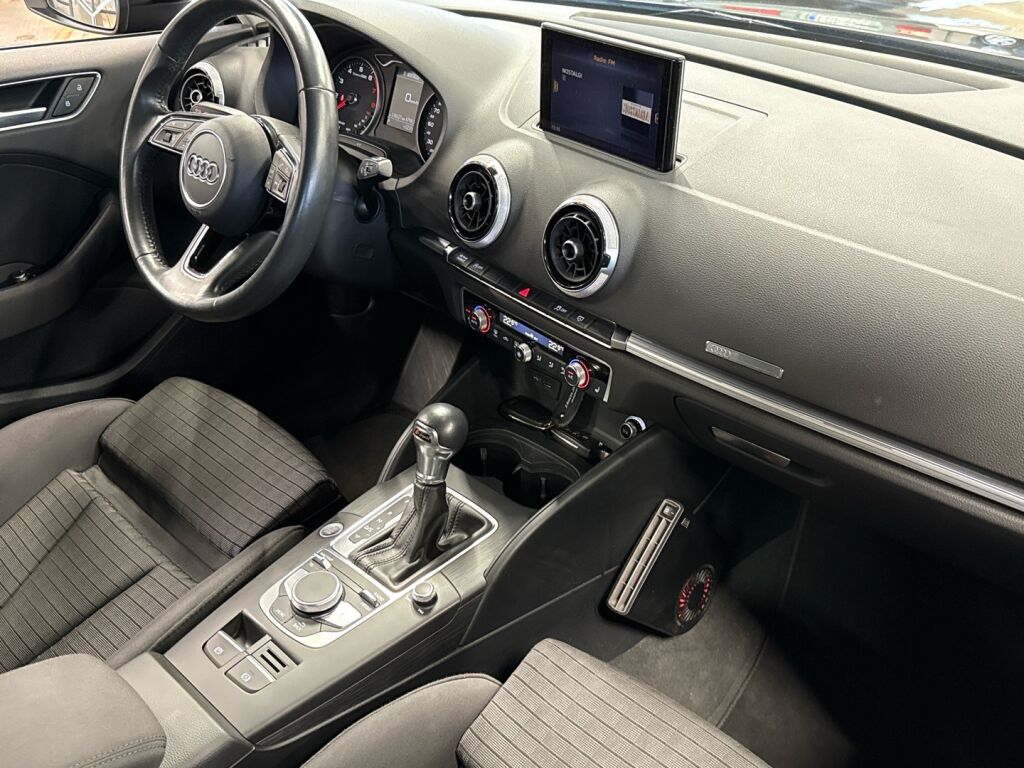 Audi A3 2017 Musta
