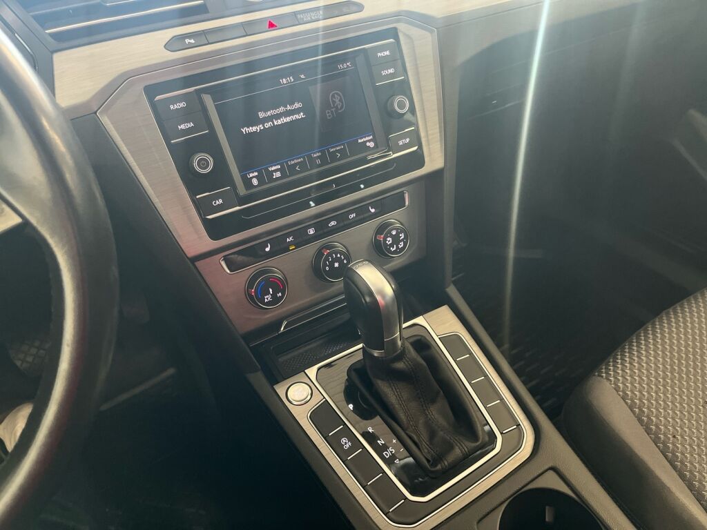 Volkswagen Passat 2017 Harmaa