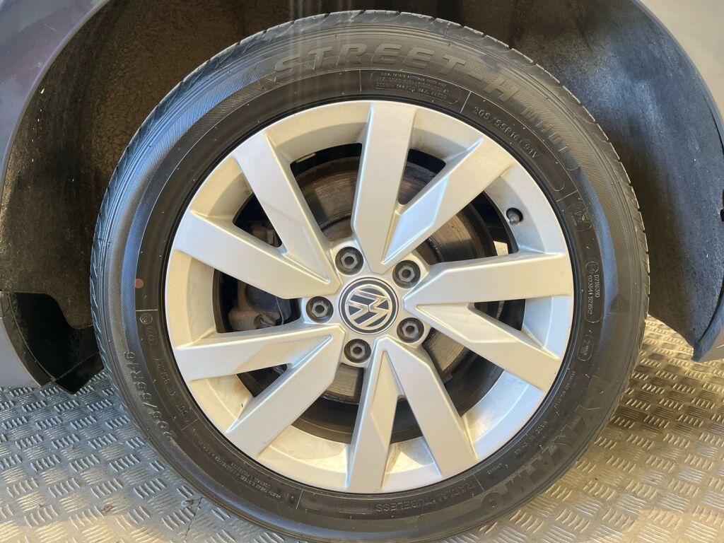 Volkswagen Passat 2017 Harmaa