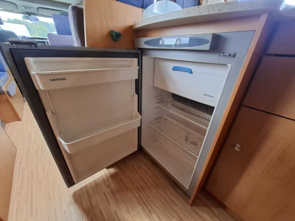 Hymer Camp A 682 CL 2007 Harmaa