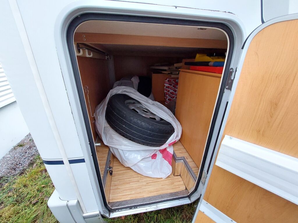 Hymer Van 522 2007 Valkoinen