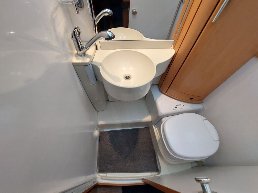 Hymer Van 522 2007 Valkoinen