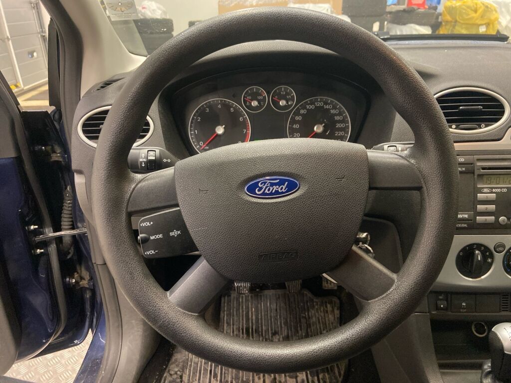 Ford Focus 2006 Sininen