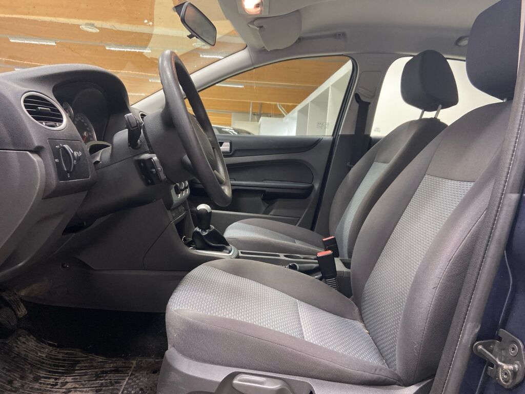 Ford Focus 2006 Sininen