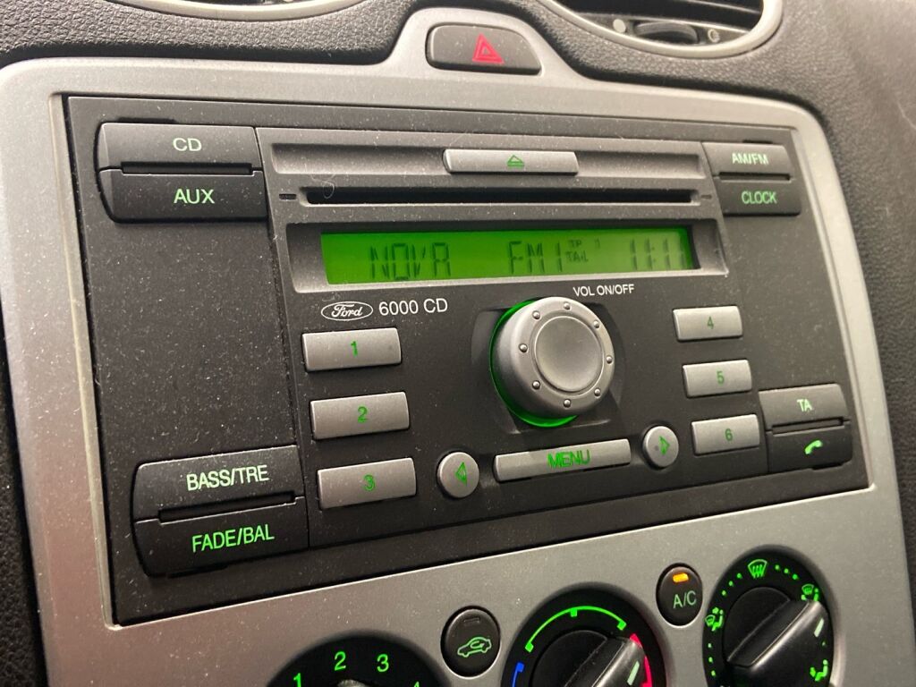 Ford Focus 2006 Sininen