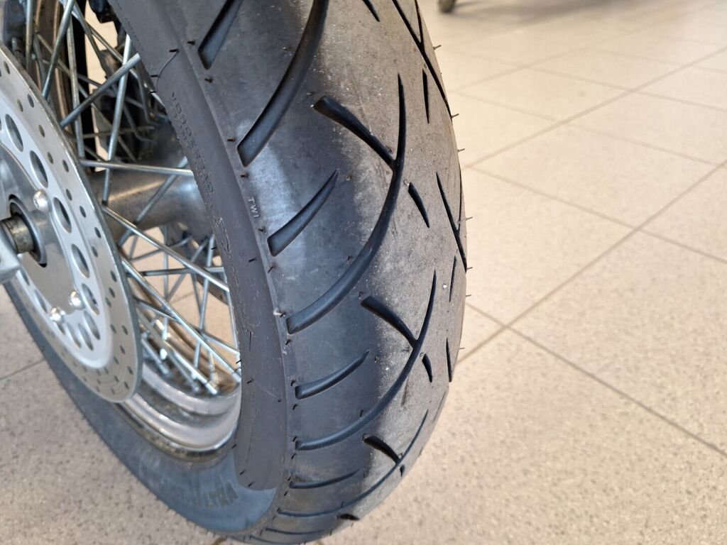 Yamaha XVS 2005 82L -