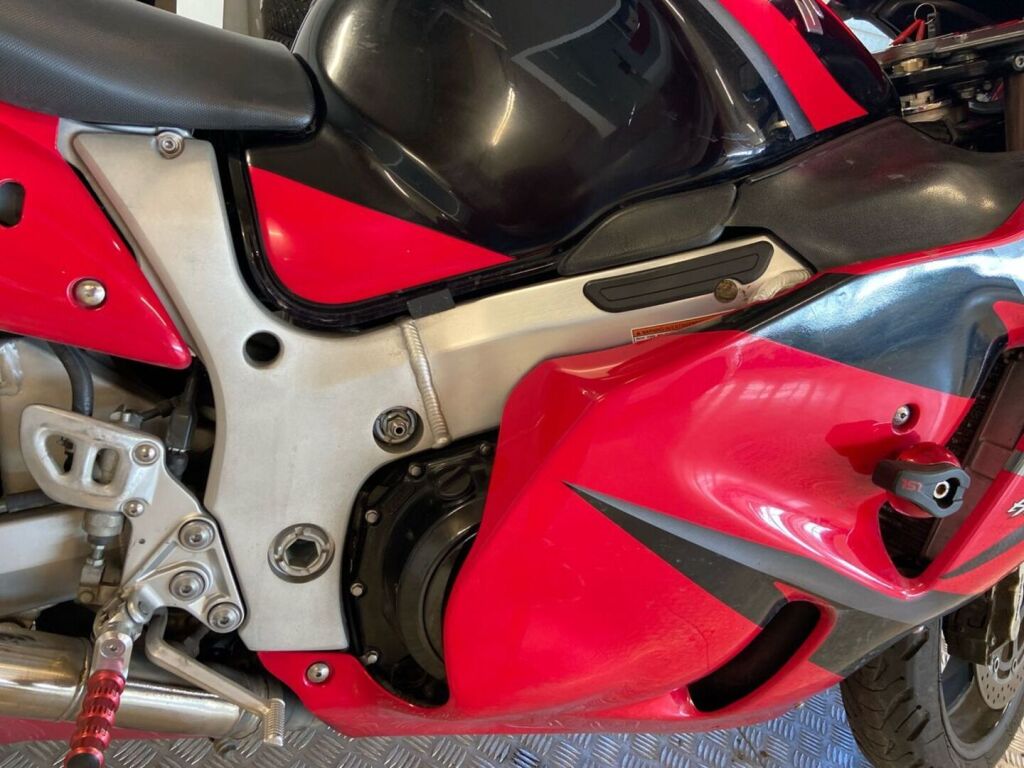 Suzuki GSX 2005 2