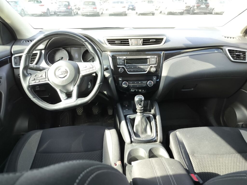 Nissan Qashqai 2018 Musta