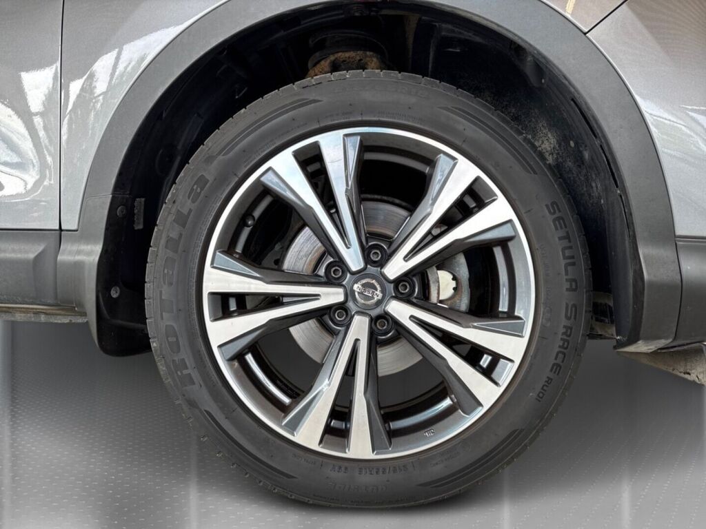 Nissan Qashqai 2018 Metallinhohto Harmaa