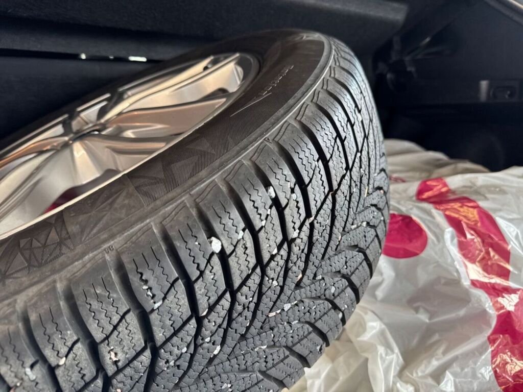 Nissan Qashqai 2018 Metallinhohto Harmaa