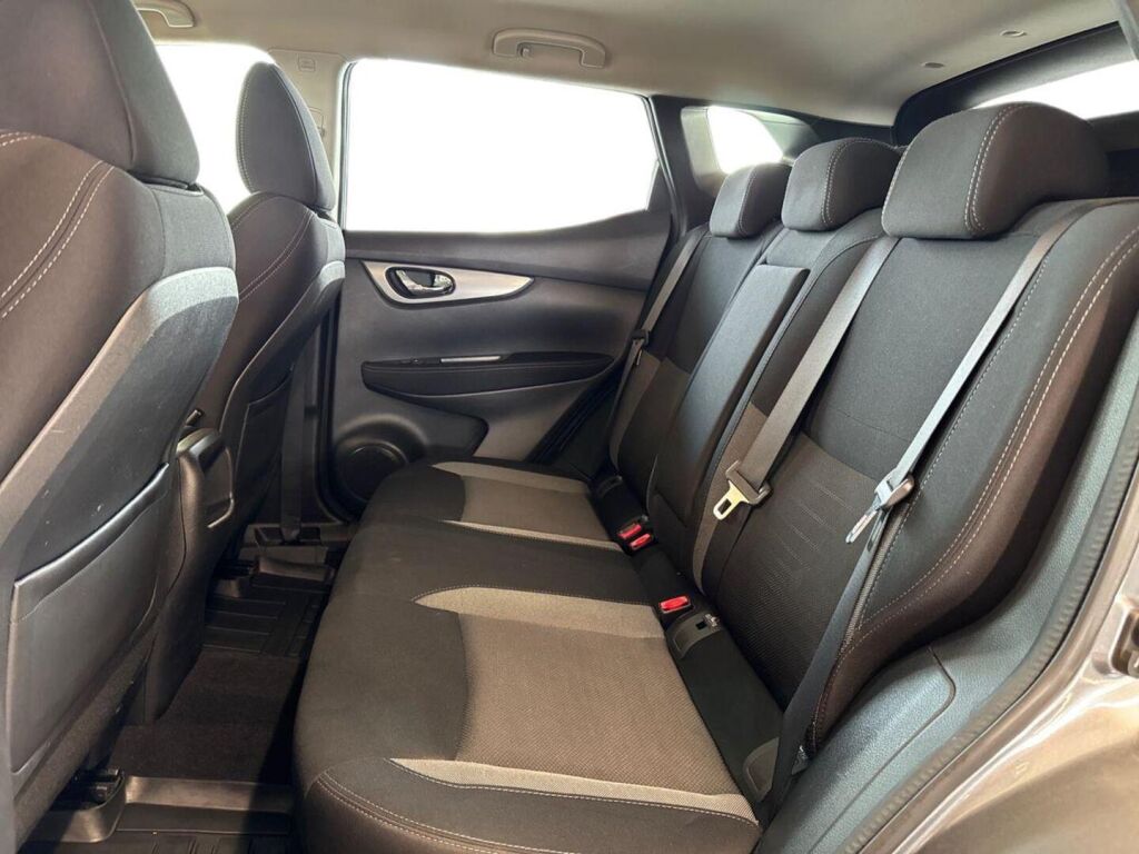 Nissan Qashqai 2018 Metallinhohto Harmaa