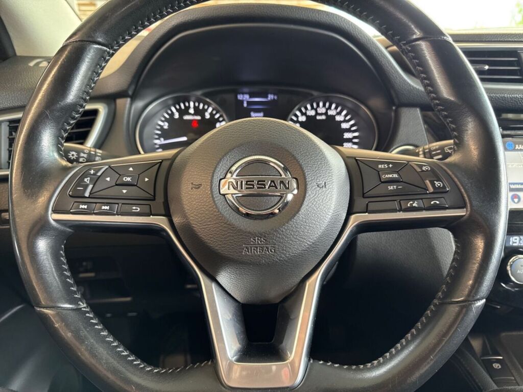 Nissan Qashqai 2018 Metallinhohto Harmaa