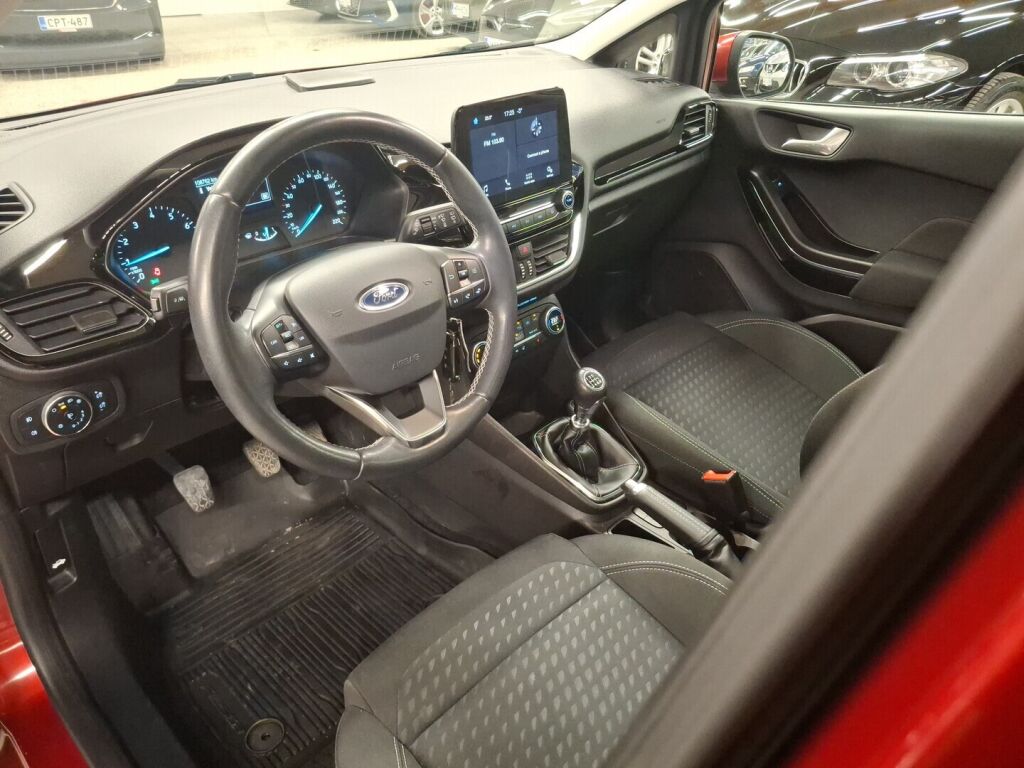 Ford Fiesta 2018 Punainen