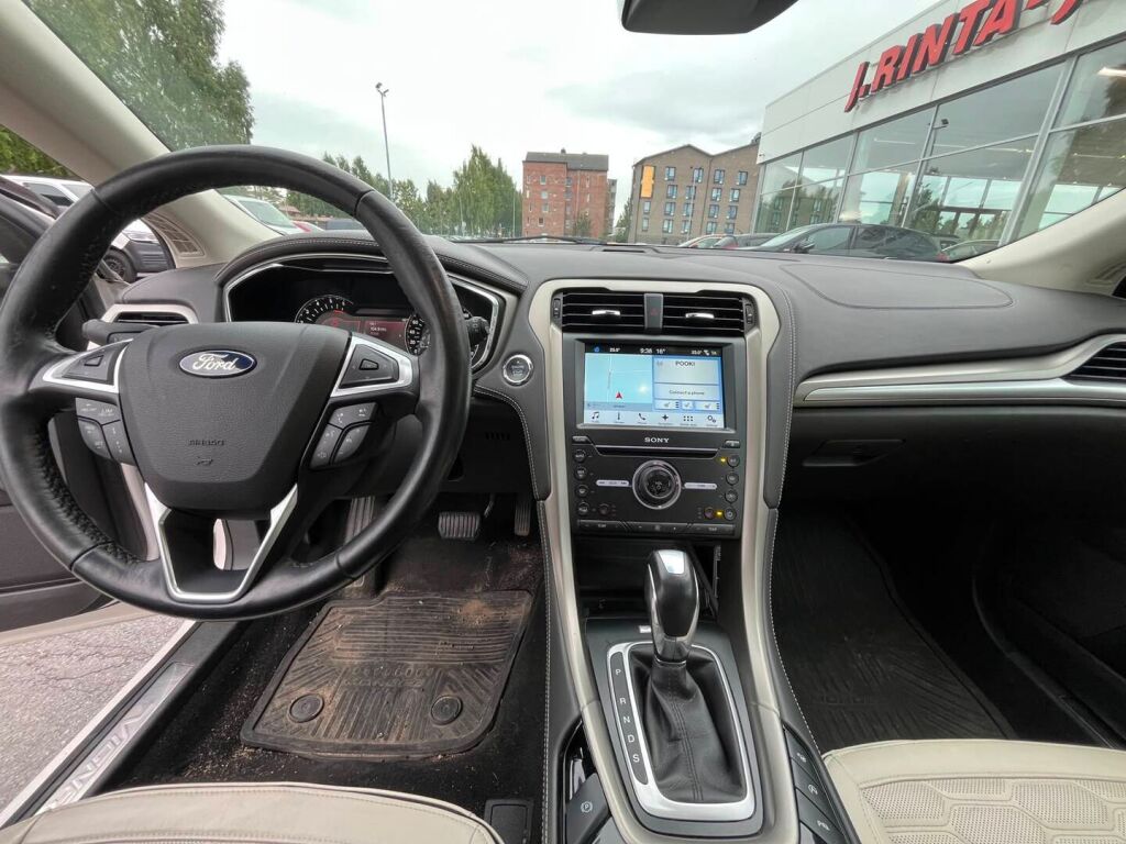 Ford Mondeo Vignale 2018 Valkoinen