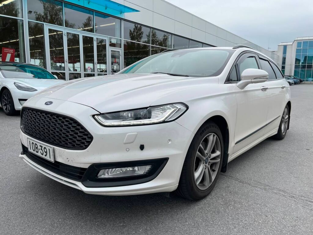 Ford Mondeo Vignale 2018 Valkoinen