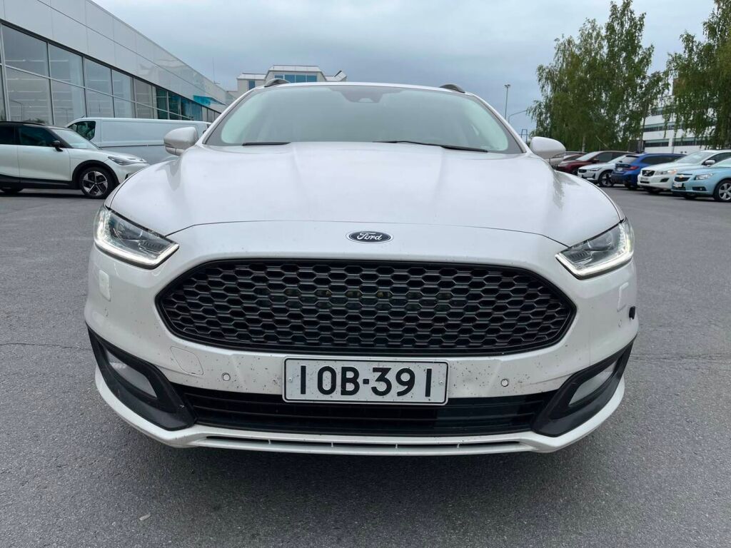 Ford Mondeo Vignale 2018 Valkoinen