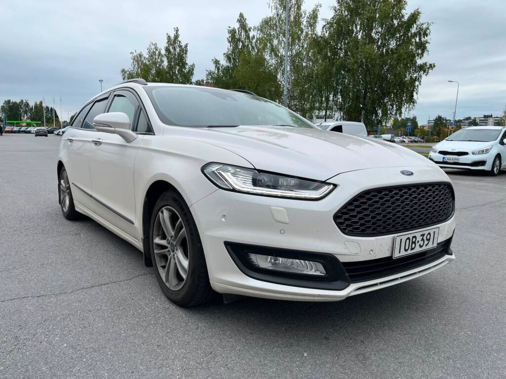 Ford Mondeo Vignale 2018 Valkoinen