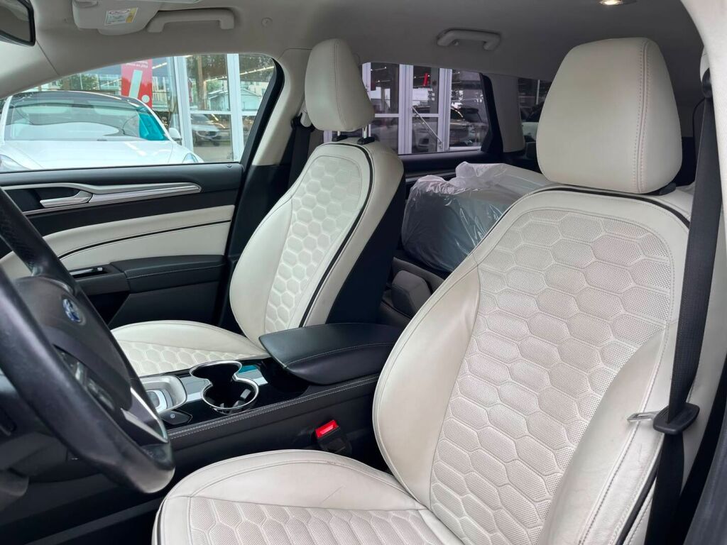 Ford Mondeo Vignale 2018 Valkoinen