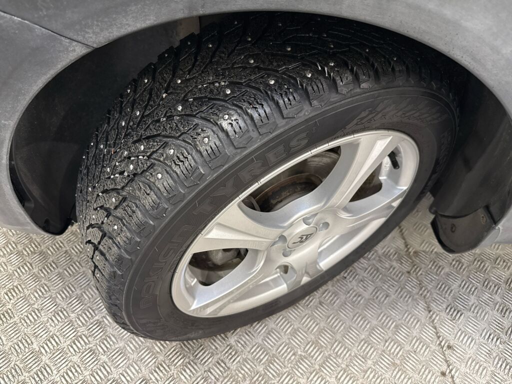 Kia Stonic 2018 Harmaa