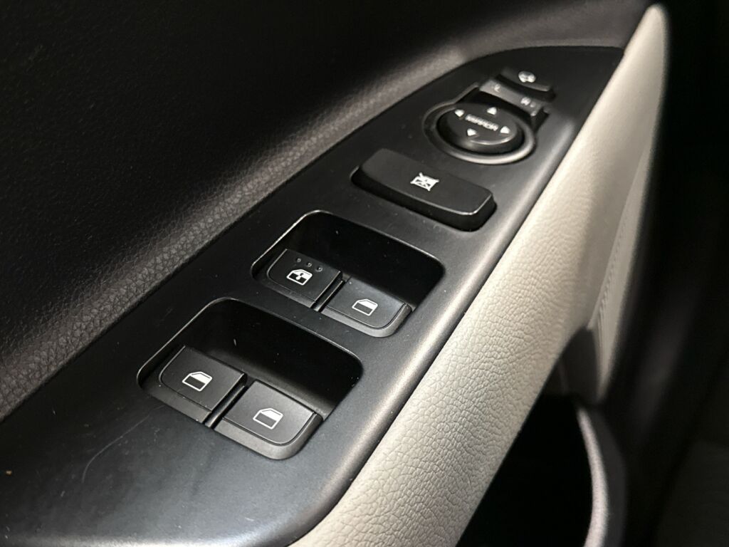 Kia Stonic 2018 Harmaa