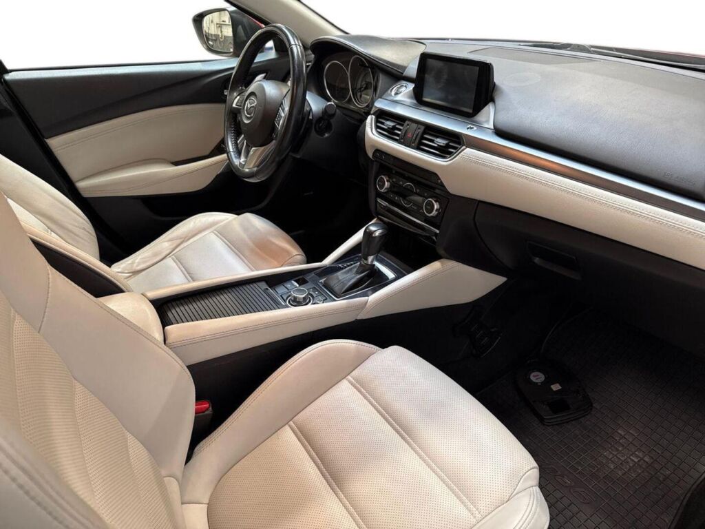 Mazda Mazda6 2015 Punainen